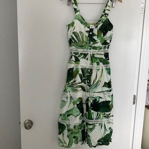 Fun and flirty sundress for the summer!